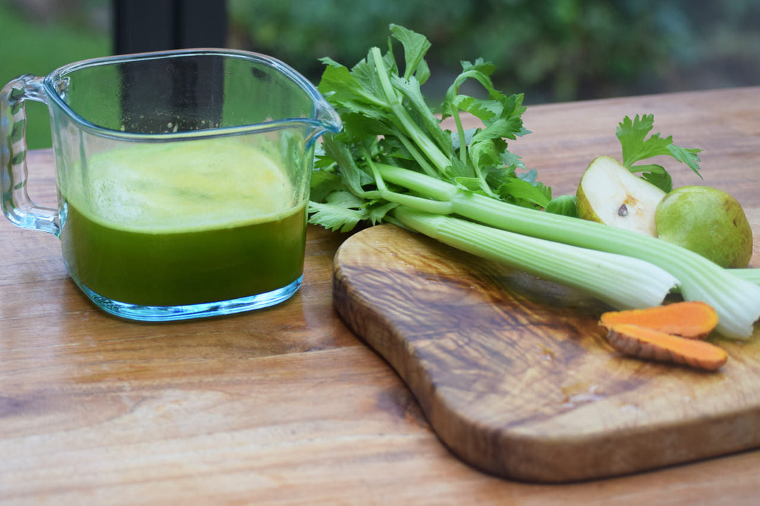 Saft Rezept – Birne Staudensellerie Kurkuma